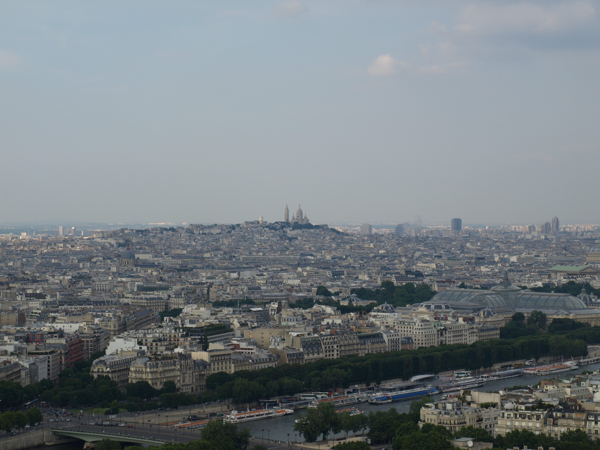 Over the Seine to the Basilique du Sacre-Coeur